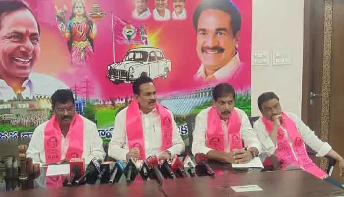 రేవంత్ రెడ్డి ఖబడ్దార్.. పిచ్చి మాటలు మానుకో రేవంత్ రెడ్డి ఖబడ్దార్.. పిచ్చి మాటలు మానుకో