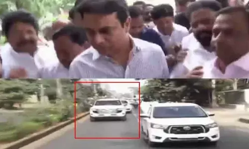 కాసేపట్లో సిట్ విచారణ.. తెలంగాణ భవన్‌కు బయల్దేరిన KTR, హరీశ్‌రావు
