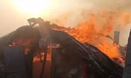 ప్రమాదవశాత్తు నిప్పంటుకొని నివాస గృహం దగ్ధం