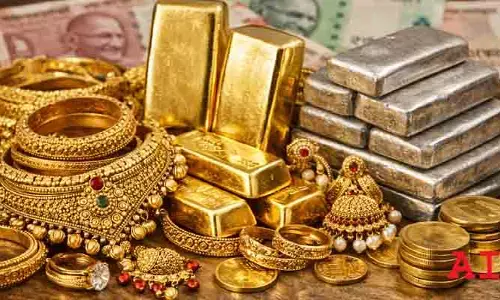 తగ్గేదే లే అంటున్న బంగారం.. శాంతించిన వెండి