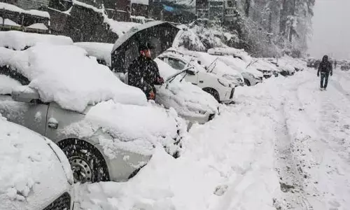 Heavy snowfall : హిమాచల్‌లో మంచు దుప్పటి.. 600 రోడ్లు దిగ్బంధం!
