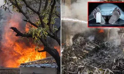 BREAKING: నాంపల్లి అగ్నిప్రమాదంలో రెస్క్యూ ఆపరేషన్.. ఇద్దరి డెడ్ బాడీలు వెలికితీత