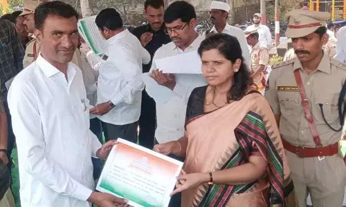 జిల్లా ఉత్తమ ఏపీఎంగా  గంగాధర్ ఎంపిక
