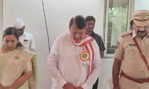 విద్యార్థిని మృతి పై ప్రిన్సిపాల్ ను స‌స్పెండ్ చేస్తాం