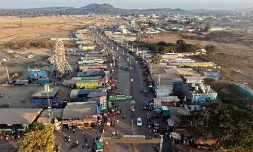 కోరిన కోర్కెలు తీర్చే సమ్మక్క-సారలమ్మ తల్లులు