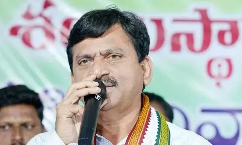 పిట్ట కథలు చెప్పడం వారికి అలవాటు: మంత్రి పొంగులేటి