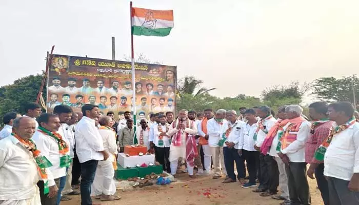 ముంపు గ్రామాలకు కాంగ్రెస్ పార్టీతోనే న్యాయం ముంపు గ్రామాలకు కాంగ్రెస్ పార్టీతోనే న్యాయం