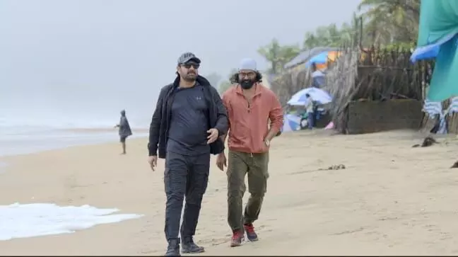 టాలీవుడ్ స్టార్స్ ట్రావెల్ బేస్డ్ అడ్వెంచరస్ టాక్ షో ‘సోల్ ట్రిప్’.. హోస్ట్గా మారిన హీరో విజయ్ దాట్ల టాలీవుడ్ స్టార్స్ ట్రావెల్ బేస్డ్ అడ్వెంచరస్ టాక్ షో ‘సోల్ ట్రిప్’.. హోస్ట్గా మారిన హీరో విజయ్ దాట్ల