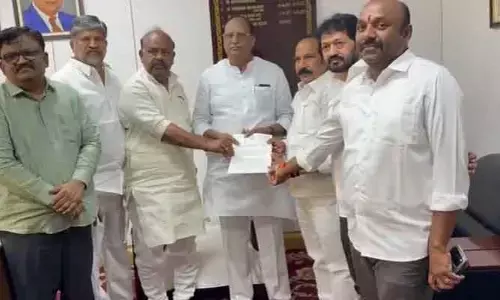ఆ తెలుగు ఛానెల్‌పై మండలి చైర్మన్‌కు బీఆర్ఎస్ ఎమ్మెల్సీల ఫిర్యాదు