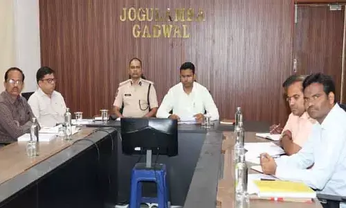 మున్సిపల్ ఎన్నికలను విజయవంతం చేయాలి : కలెక్టర్ బీఎం సంతోష్