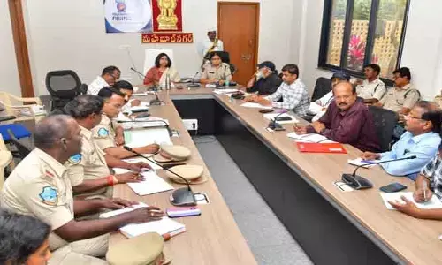 వైల్డ్ లైఫ్ వారియర్లను ఏర్పాటు చేయండి :  కలెక్టర్ విజయేందిర బోయి