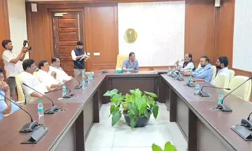 మున్సిపల్ ఎన్నికల్లో ప్రతి కార్యకర్త సమన్వయంతో పని చేయాలి : మంత్రి  అజారుద్దీన్