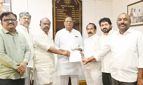 డిబేట్‌కు పిలిచి అవమానించారు: స్పీకర్‌కు బీఆర్ఎస్ ఎమ్మెల్సీ కంప్లైంట్