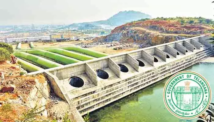 పాలమూరు-రంగారెడ్డి ప్రాజెక్టుపై సర్కార్ ఫోకస్.. నిధుల కేటాయింపునకు సీఎం అంగీకారం పాలమూరు-రంగారెడ్డి ప్రాజెక్టుపై సర్కార్ ఫోకస్.. నిధుల కేటాయింపునకు సీఎం అంగీకారం