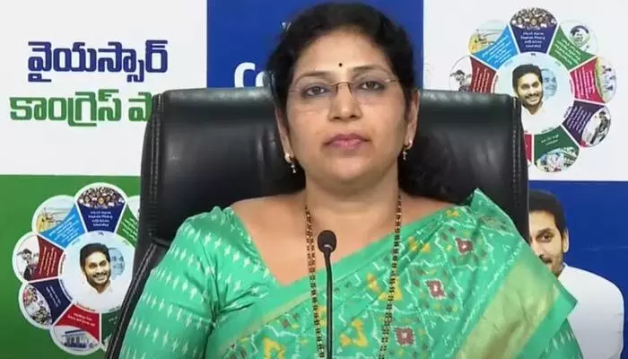 పవన్ కల్యాణ్ మోసం చేశారు.. పోరాటం చేస్తాం: వరుదు కళ్యాణి పవన్ కల్యాణ్ మోసం చేశారు.. పోరాటం చేస్తాం: వరుదు కళ్యాణి