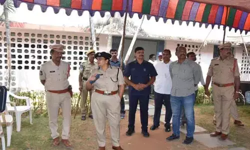 మున్సిపల్ ఎన్నికల్లో శాంతియుత వాతావరణమే లక్ష్యం :  ఎస్పీ జానకి