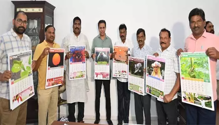 తెలంగాణ ఫొటో జర్నలిస్టుల అసోసియేషన్ క్యాలెండర్ ఆవిష్కరణ తెలంగాణ ఫొటో జర్నలిస్టుల అసోసియేషన్ క్యాలెండర్ ఆవిష్కరణ