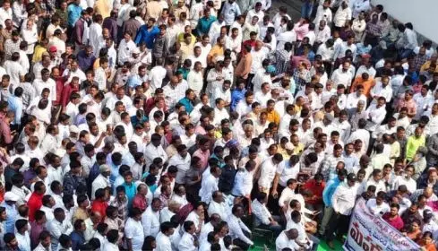 దద్దరిల్లిన విద్యుత్ ఉద్యోగుల మహాధర్నా దద్దరిల్లిన విద్యుత్ ఉద్యోగుల మహాధర్నా