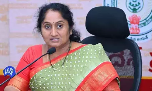 అండగా ఉండండి: మత్య్సకారులకు మంత్రి సవిత పిలుపు