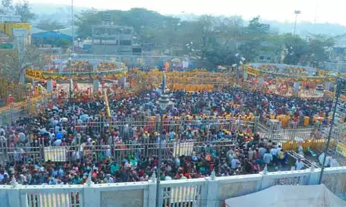 Medaram Jatara 2026 : మేడారం అంతా జన సంద్రమే...