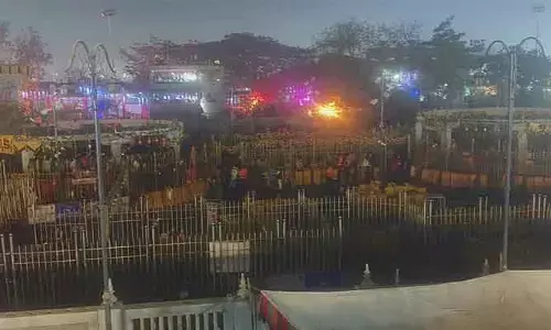 Medaram Jatara 2026 : మేడారం లో గద్దెలపై కొలువుదీరిన  సమ్మక్క