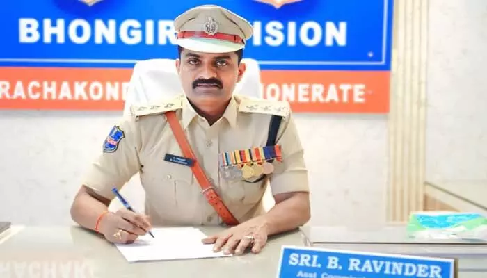 భువనగిరి డీఎస్పీ గా రవీందర్ భువనగిరి డీఎస్పీ గా రవీందర్