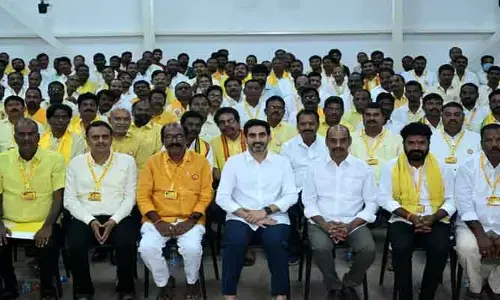 తప్పుడు ప్రచారాలను వాస్తవాలతో తిప్పికొట్టండి : మంత్రి లోకేశ్