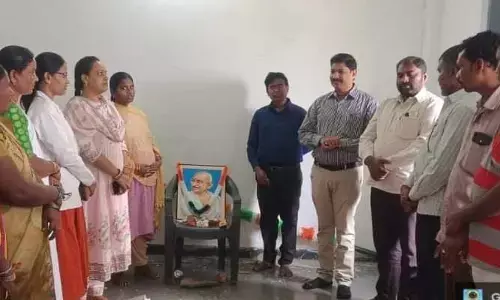 కుష్టు వ్యాధి నివారణకు కృషి చేయాలి: జిల్లా వైద్యాధికారి సాయినాథ్ రెడ్డి