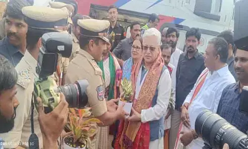Medaram Jatara 2026: మేడారంలో అమ్మవార్లను దర్శించుకున్న గవర్నర్