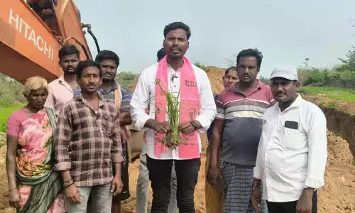 పైప్ లైన్ కోసం పంట పొలాలను ధ్వంసం చేయడం సరికాదు: బిఆర్ఎస్ పార్టీ రాష్ట్ర యువజన నాయకులు పెరుమల్ల సతీష్