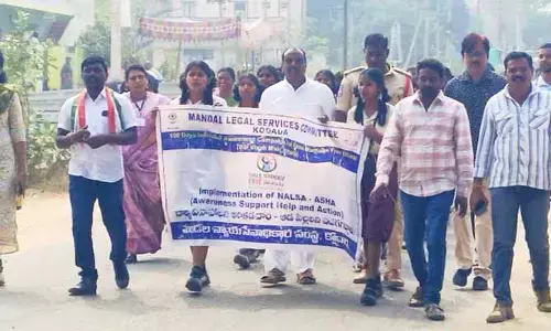 బాల్య వివాహాల నిర్మూలనకు తల్లిదండ్రులు సహకరించాలి: మండల తహశీల్దార్ రామకృష్ణారెడ్డి