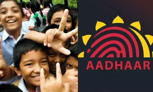 స్కూళ్లలో ఆధార్ క్యాంపులు