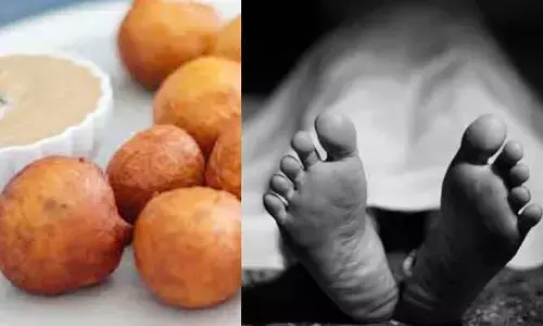 ప్రాణాల మీదకు తెచ్చిన అల్పాహారం.. బోండా గొంతులో ఇరుక్కొని వ్యక్తి మృతి