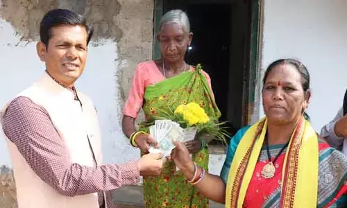 అమ్మా!!.. బాగున్నారా... ఇదిగో మీ పింఛన్