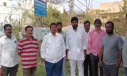 వాటర్ ట్యాంక్ కు మూత ఏర్పాటు చేయండి