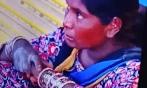 పట్ట పగలే ఇంట్లోకి చొరబడి బంగారం అపహరణ