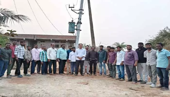 మాచారెడ్డిని ఆదర్శ గ్రామంగా తీర్చిదిద్దడమే లక్ష్యం : సర్పంచ్ సంతోష్ రెడ్డి మాచారెడ్డిని ఆదర్శ గ్రామంగా తీర్చిదిద్దడమే లక్ష్యం : సర్పంచ్ సంతోష్ రెడ్డి