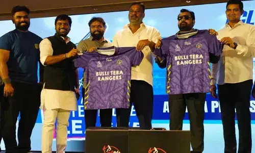 మంత్రులు వర్సెస్ సెలబ్రిటీలు.. ఎలైట్ క్రికెట్ లీగ్ సీజన్-2 షురూ.. బరిలో ఆరు జట్లు!