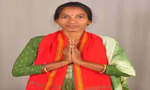 మున్సిప‌ల్ ఎన్నిక‌ల బ‌రిలో ఉస్మానియా యూనివ‌ర్సిటీ విద్యార్థిని..!