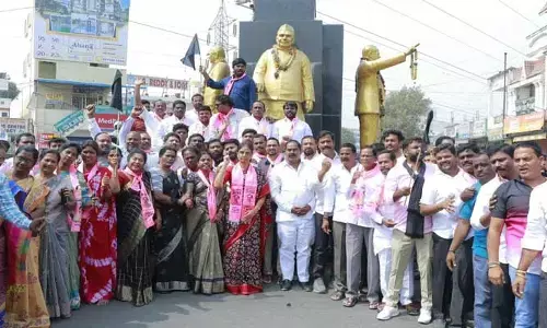 రాజకీయ కక్షతోనే కాంగ్రెస్ సర్కార్  కేసీఆర్ ను  వేధింపులకు గురి చేస్తుంది