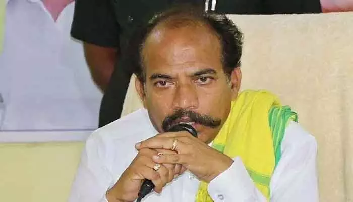 హుందాగా ఉండాల్సింది అలా మాట్లాడతారా? : కెఎస్ జవహర్ హుందాగా ఉండాల్సింది అలా మాట్లాడతారా? : కెఎస్ జవహర్