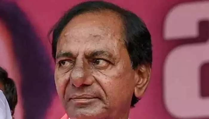 KCR:సిట్ విచారణకు ముందు కేసీఆర్ భావోద్వేగం! KCR:సిట్ విచారణకు ముందు కేసీఆర్ భావోద్వేగం!
