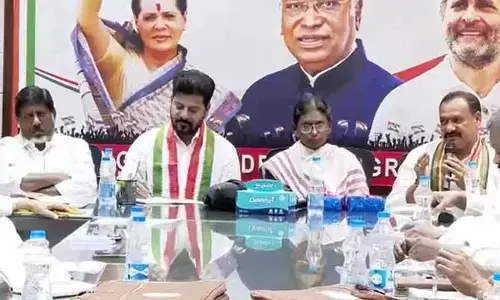 Municipal Elections: ప్రత్యర్థులకు చెక్‍మెట్.. పీఏసీ మీటింగ్‍లో రేవంత్ రెడ్డి కీలక దిశానిర్దేశం!