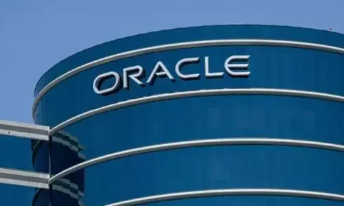 Oracle: 20,000-30,000 ఉద్యోగాల కోతను ప్లాన్ చేస్తున్న ఒరాకిల్
