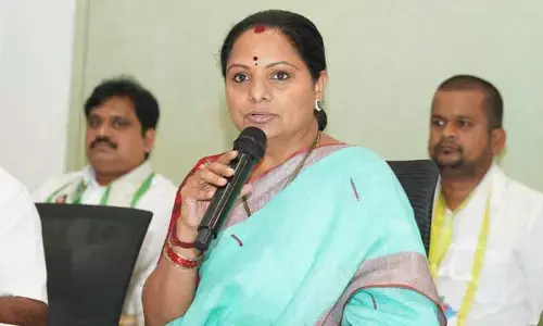 దందా ఆపకపోతే ఈడీకి ఫిర్యాదు చేస్తాం: కవిత హెచ్చరిక