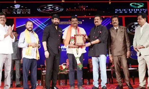 నటుడు శ్రీకాంత్ కీలక వ్యాఖ్యలు