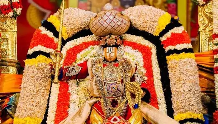 తిరుమలలో రద్దీ సాధారణం.. 11 కంపార్ట్మెంట్లలో వేచిఉన్న భక్తులు తిరుమలలో రద్దీ సాధారణం.. 11 కంపార్ట్మెంట్లలో వేచిఉన్న భక్తులు
