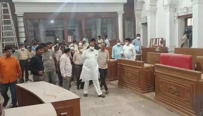 శాసన మండలి భవన పునర్నిర్మాణ పనులను పర్యవేక్షించిన మండలి చైర్మన్ శాసన మండలి భవన పునర్నిర్మాణ పనులను పర్యవేక్షించిన మండలి చైర్మన్
