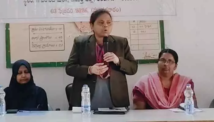 మహిళల భద్రత, రక్షణ చట్టం పై అవగాహన సదస్సు మహిళల భద్రత, రక్షణ చట్టం పై అవగాహన సదస్సు