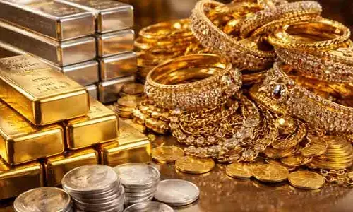 దేశంలోని ఇళ్లల్లో, ఆలయాల్లో ఎంత బంగారం ఉందో తెలిస్తే షాక్ అవుతారు!